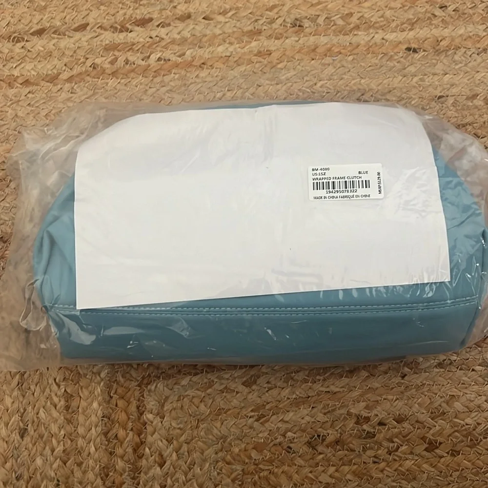Badgley Mischka Wrapped Frame Clutch Chain Strap Blue Purse NWT MSRP $129 Vegan - Picture 5 of 5